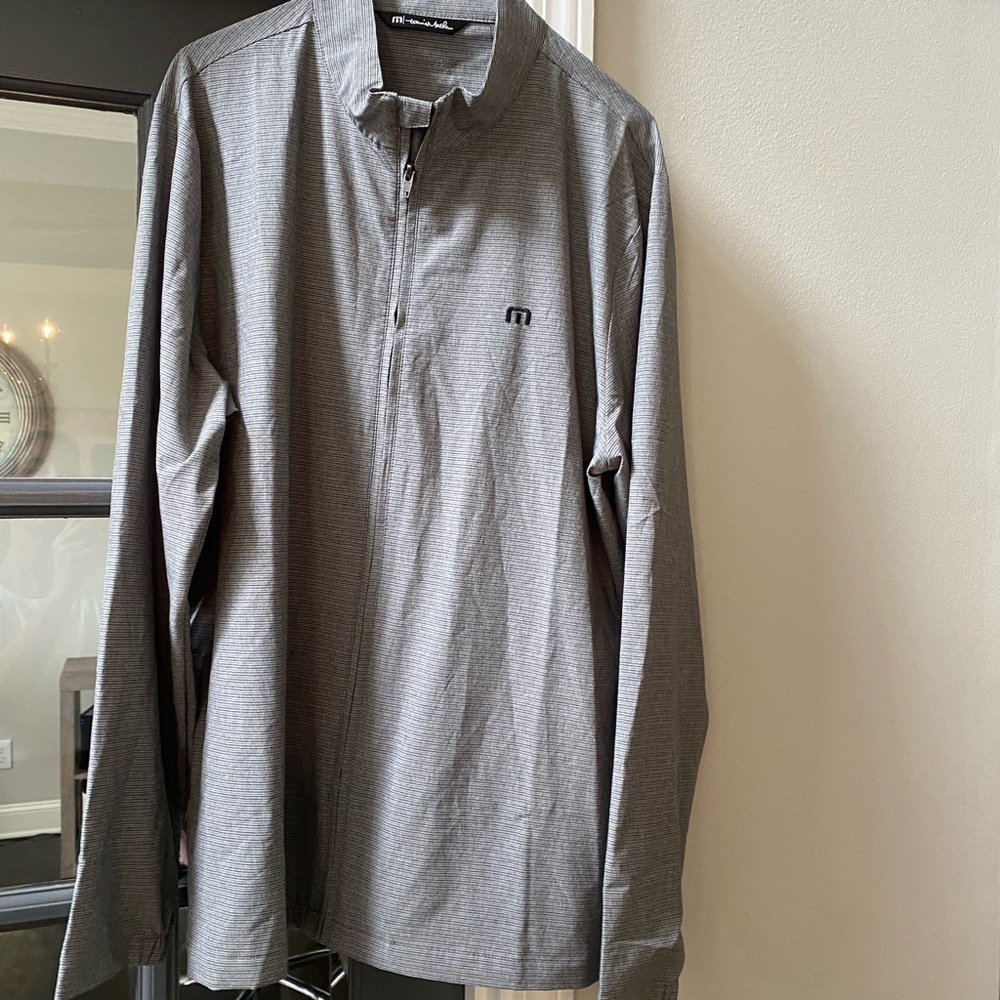 Travis Mathew Gray lightweight jacket   Worn once!!